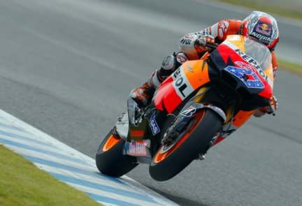 Casey Stoner on pole in Japan